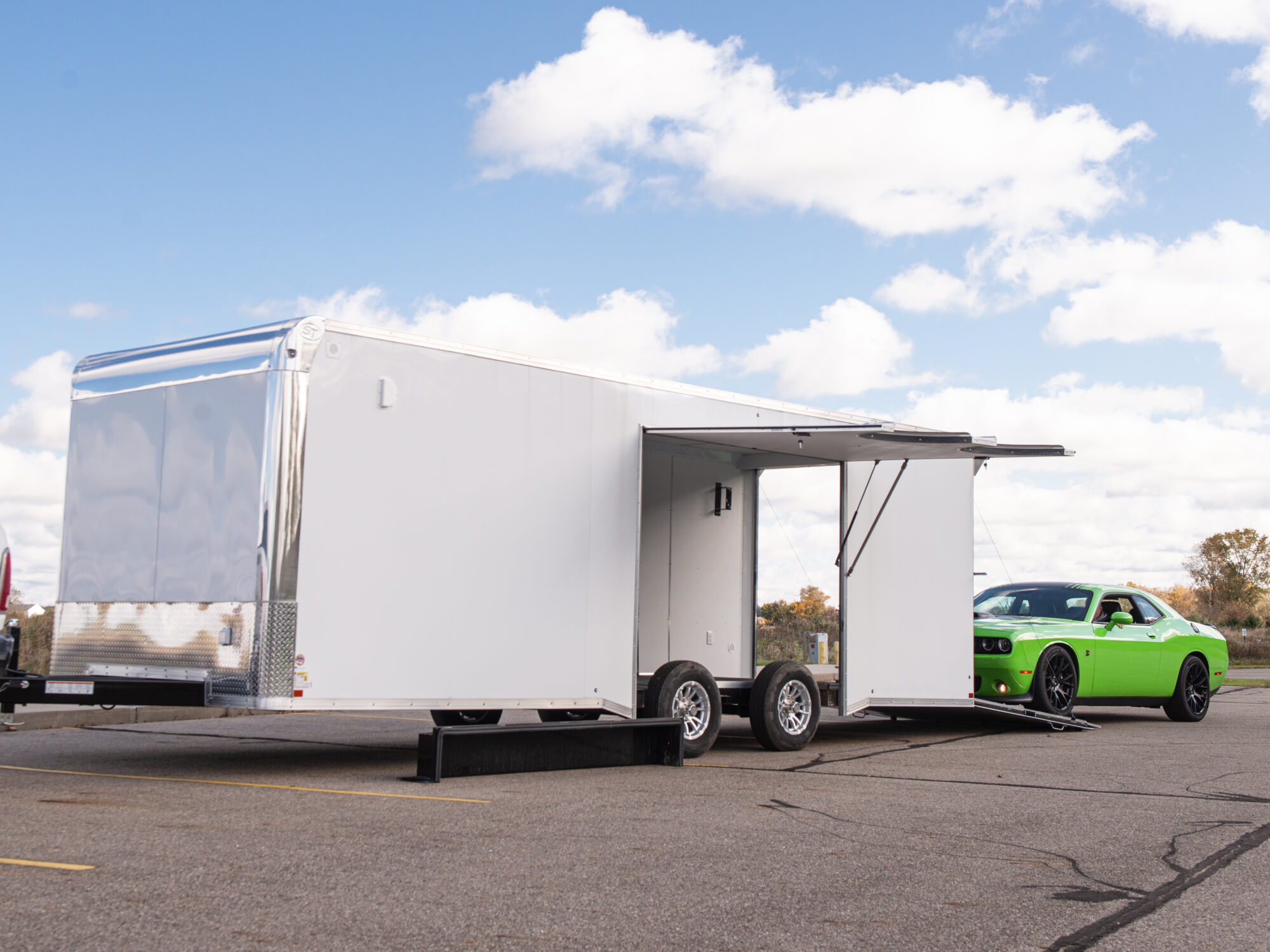 2021 Racing Pro Life Enclosed side view