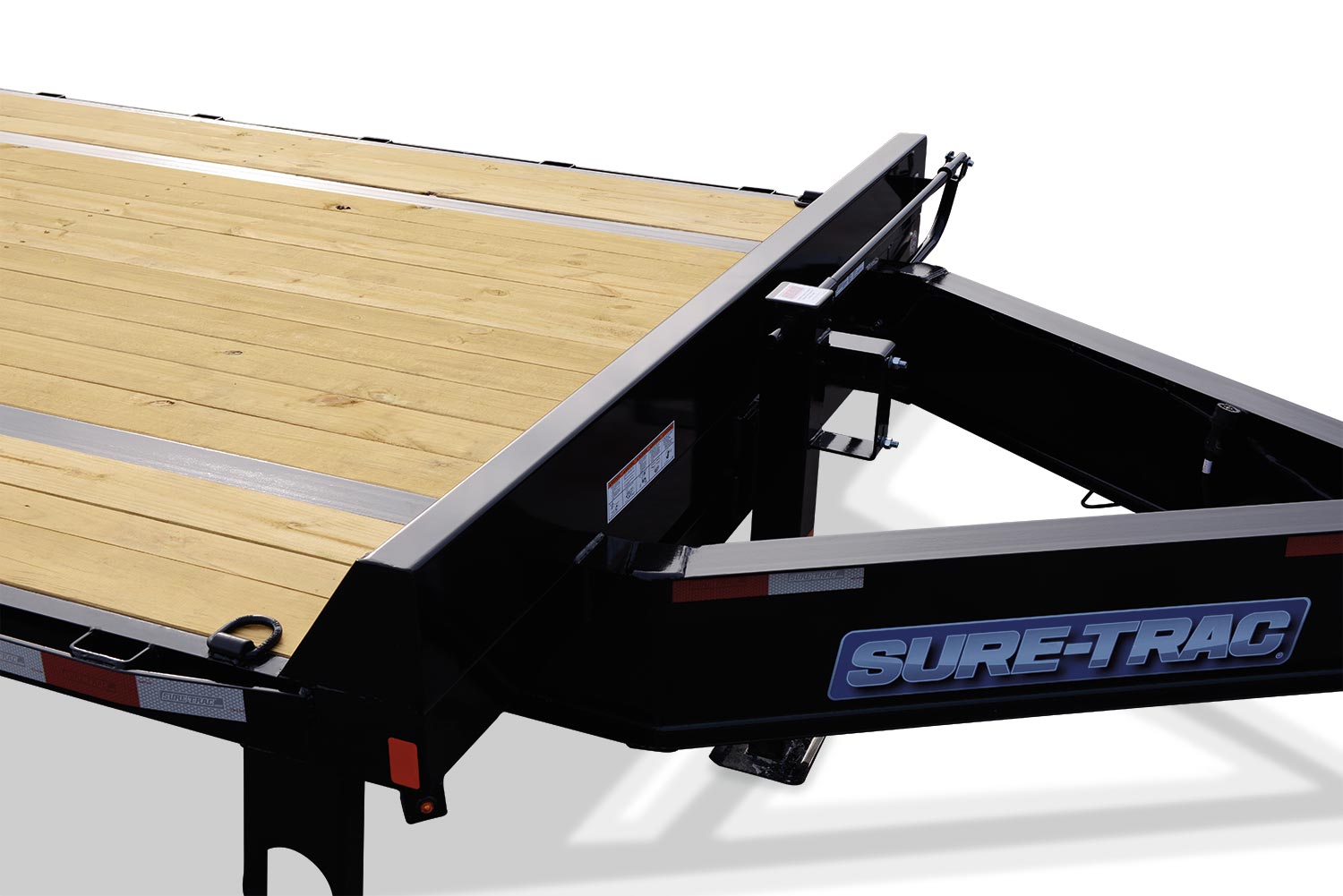 zoomed in front view of the Heavy Duty Low Profile Beavertail Deckover Trailer