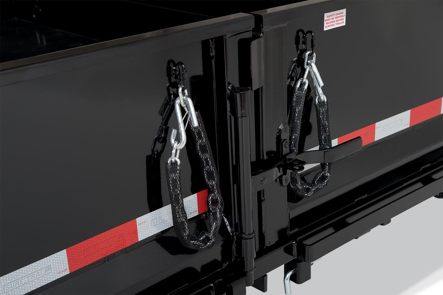 zoomed in back view of the SD low profile dump trailer