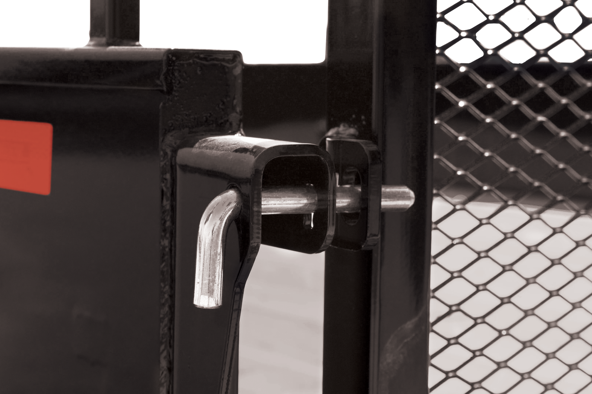 Tandem Axle Tube Top Utility | Utility, close-up of gate lock pin, detail