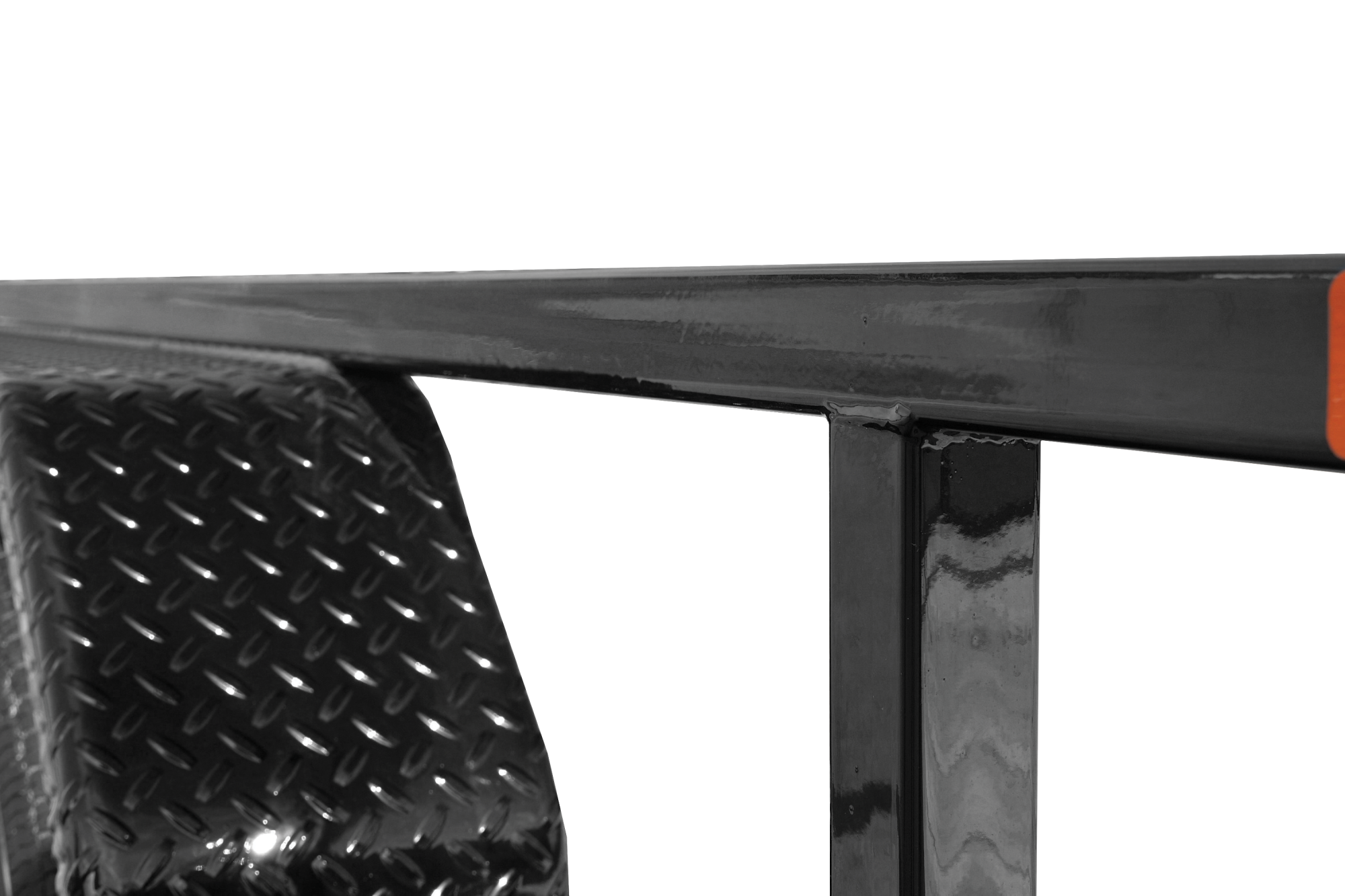 Tandem Axle Tube Top Utility | Utility, close-up of rub rail, upright, detail